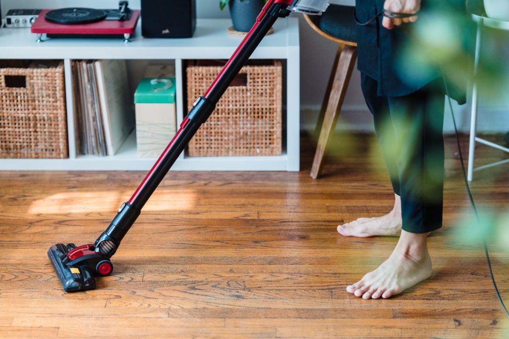 Why Does My Dyson Keep Cutting Out? Eight's Great